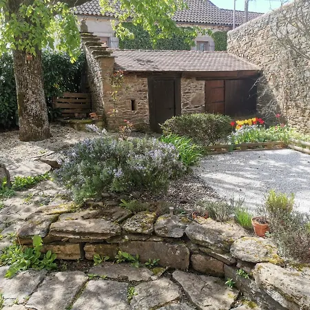 Des Cotes De Sioule Holiday home Lisseuil