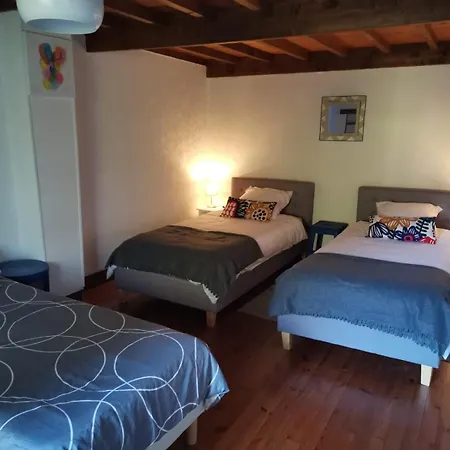 Holiday home Des Cotes De Sioule *