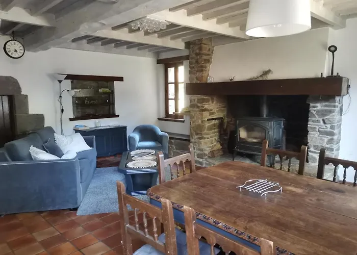 Vakantiehuis Des Cotes De Sioule Lisseuil